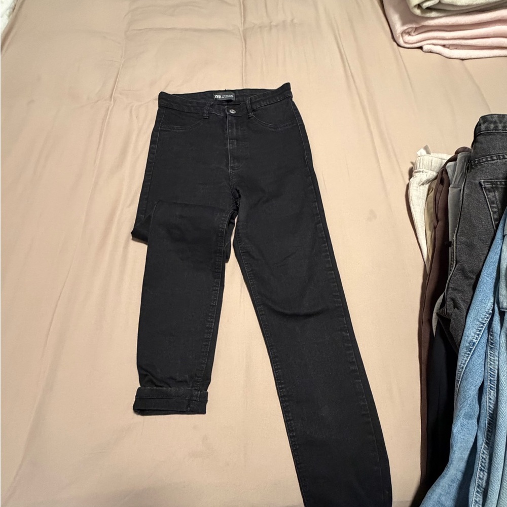 2 PAIRS Zara Black and Dark GreyDenim Skinny Jeans